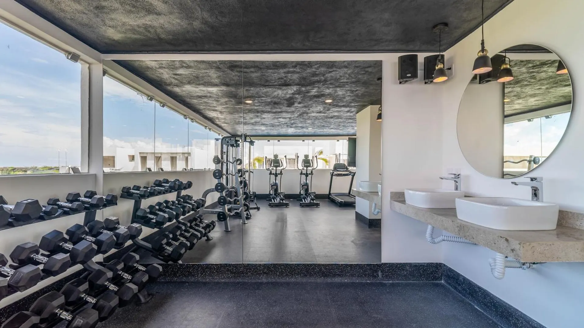 2 Bd Suite With Private Plunge Pool, Balcony, Gym Tulum