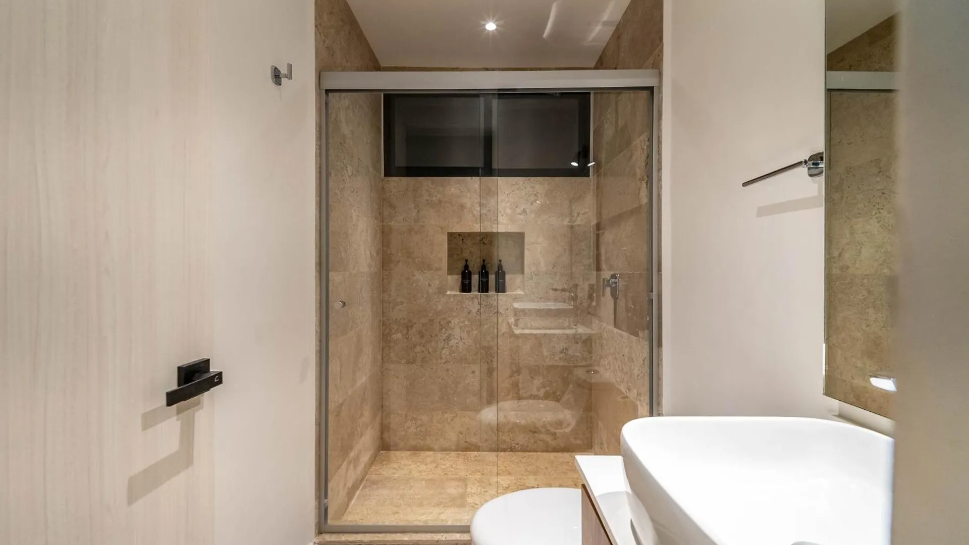 Holiday home 2 Bd Suite With Private Plunge Pool, Balcony, Gym Tulum Mexico